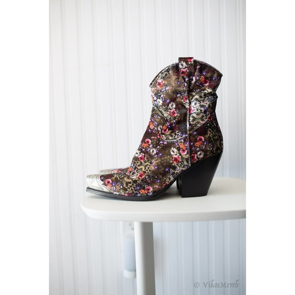Free People Brayden Western Boots 37 Floral Velvet